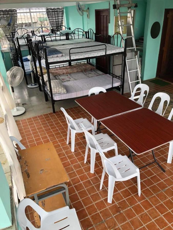 The Mansion - Backpackers Near Airport Apartment Manila Exterior foto