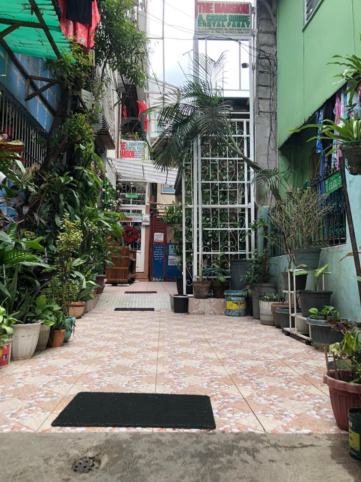 The Mansion - Backpackers Near Airport Apartment Manila Exterior foto